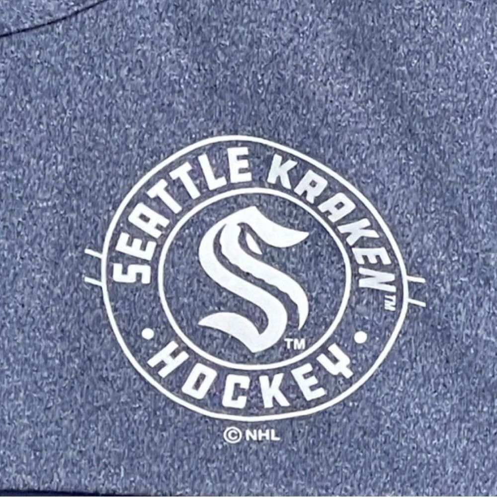 Seattle Kraken NHL Branded Iconic Defender Men’s 1/4 Zip - Picture 3 of 10